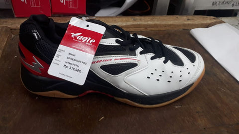 Sepatu Badminton Eagle Spikeshoot Pro Hitam Putih - Nyari.id